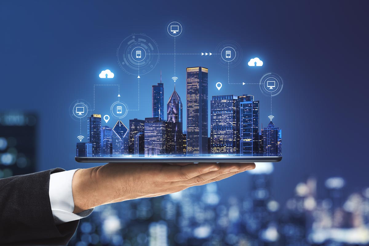 IoT and Edge Computing in Smart Cities